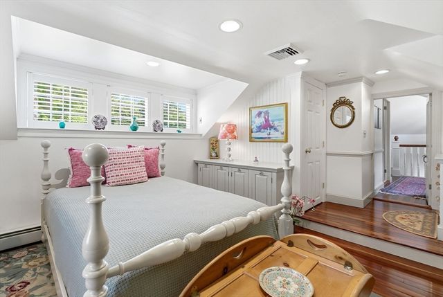 6 Church St, Grafton, MA 01519