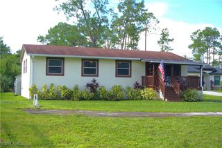 1960 22nd AVE NE, Naples, FL 34120