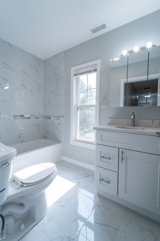 45 Goldthwaite Rd, Worcester, MA 01605