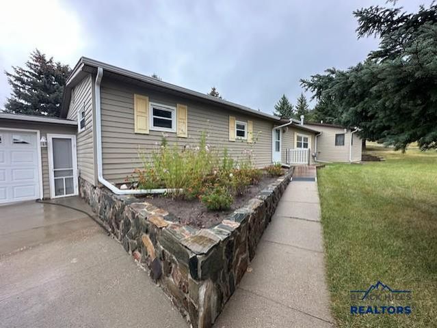 2602 SPRINGBROOK RD, Rapid City, SD 57702