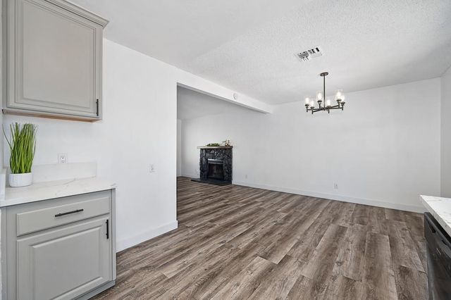 10 Malino Ct, Sacramento, CA 95823