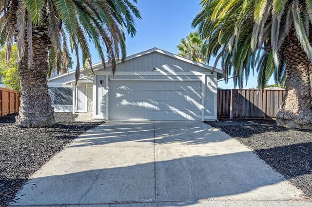 10 Malino Ct, Sacramento, CA 95823
