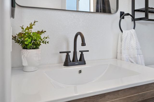 10 Malino Ct, Sacramento, CA 95823