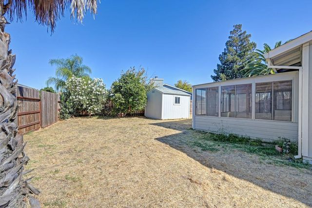 10 Malino Ct, Sacramento, CA 95823