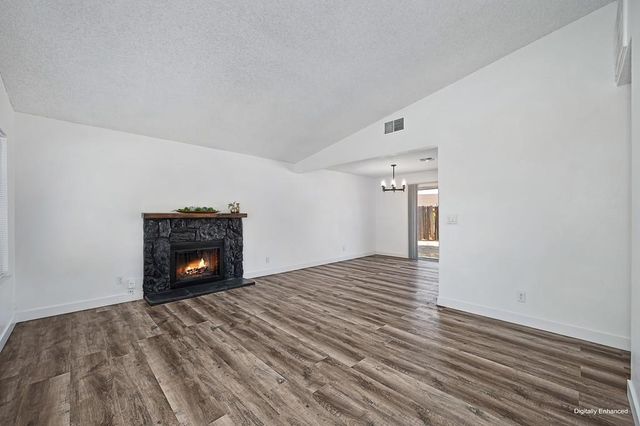 10 Malino Ct, Sacramento, CA 95823