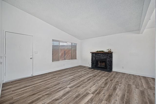 10 Malino Ct, Sacramento, CA 95823