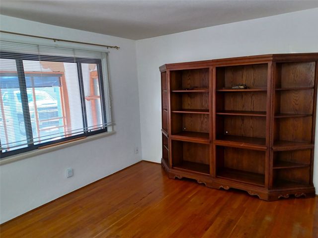 1833 Kiva Road, Santa Fe, NM 87505