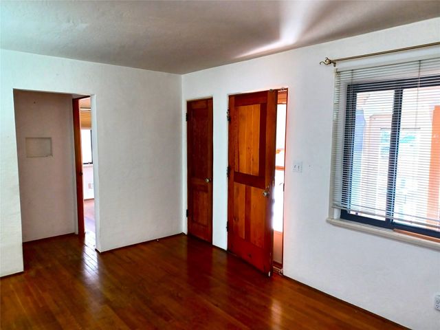 1833 Kiva Road, Santa Fe, NM 87505