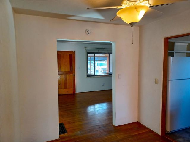 1833 Kiva Road, Santa Fe, NM 87505