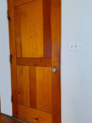 1833 Kiva Road, Santa Fe, NM 87505