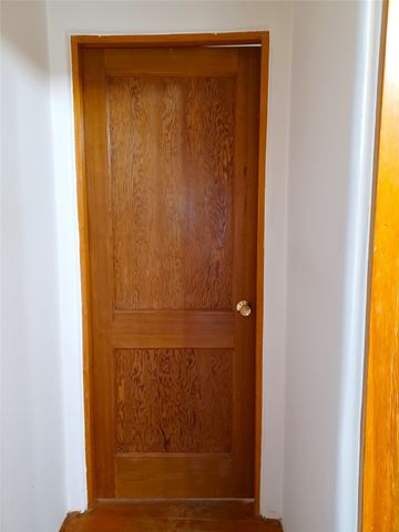 1833 Kiva Road, Santa Fe, NM 87505