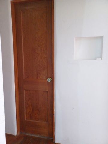 1833 Kiva Road, Santa Fe, NM 87505