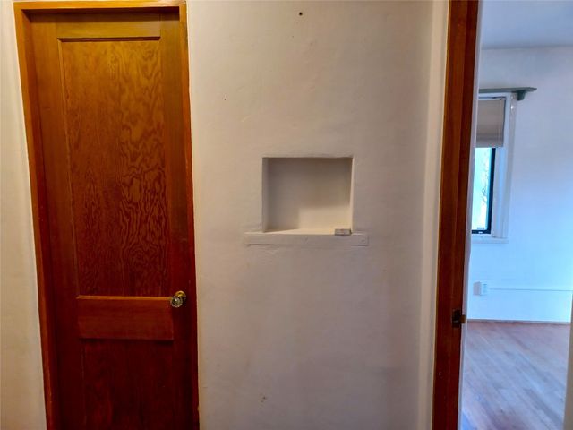 1833 Kiva Road, Santa Fe, NM 87505