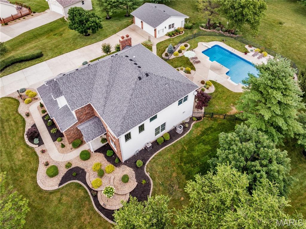 123 Townview Drive, Wentzville, MO 63385