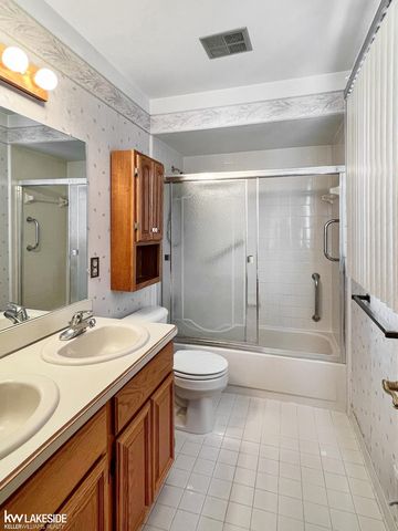 41794 Alden Drive, Clinton Township, MI 48038