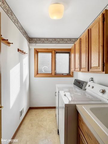 41794 Alden Drive, Clinton Township, MI 48038