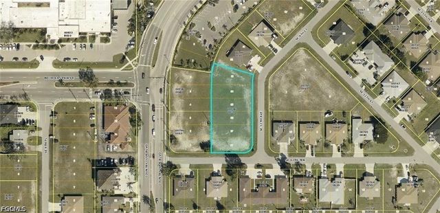 1204 SE 9th CT, Cape Coral, FL 33990