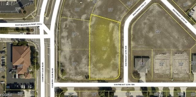 1204 SE 9th CT, Cape Coral, FL 33990