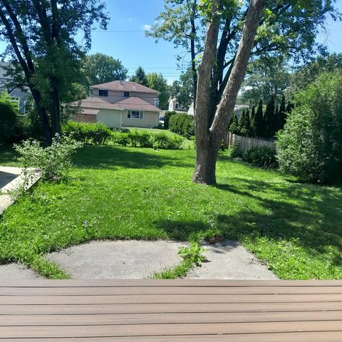 212 N Louis Street, Mount Prospect, IL 60056