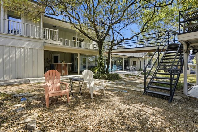 5014 Mohawk Court, De Cordova, TX 76049