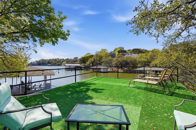 5014 Mohawk Court, De Cordova, TX 76049