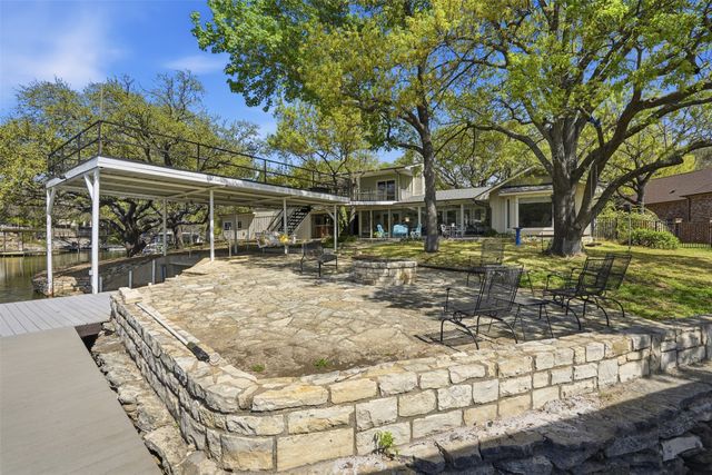 5014 Mohawk Court, De Cordova, TX 76049