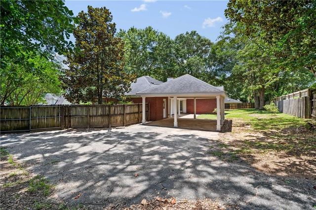 9996 Wedgefield Court, Mobile, AL 36608