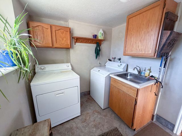 7436 S 2345 W, West Jordan, UT 84084