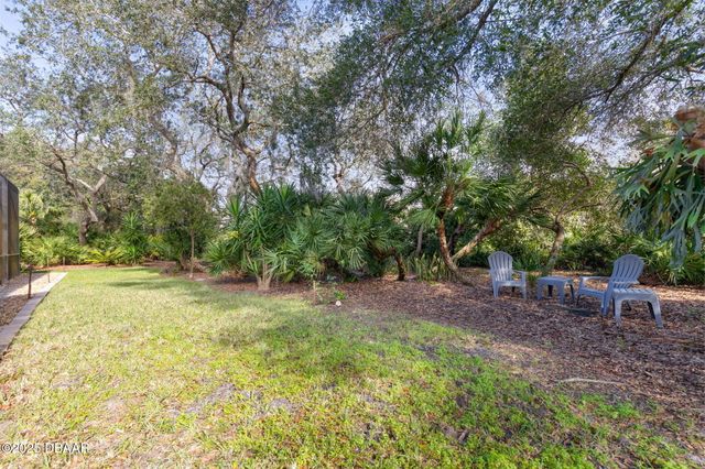8 Roma Court, Palm Coast, FL 32137