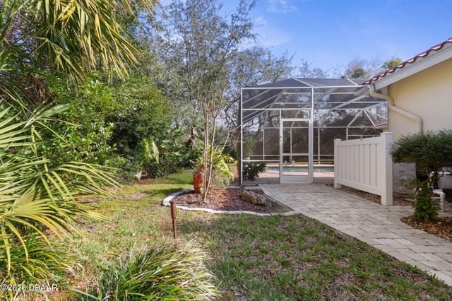 8 Roma Court, Palm Coast, FL 32137