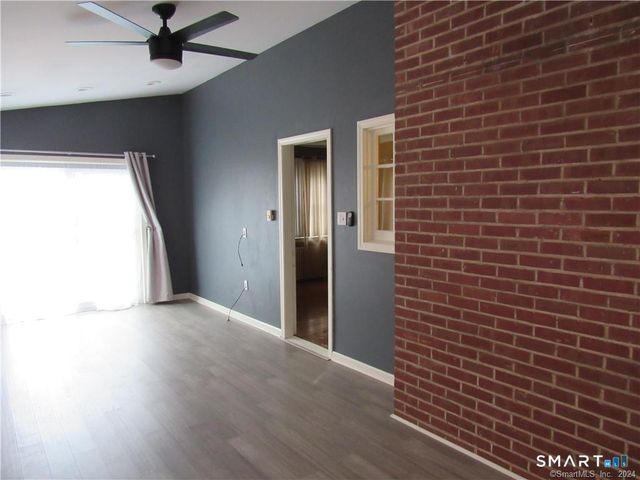 36 Rochford Avenue, Hamden, CT 06514