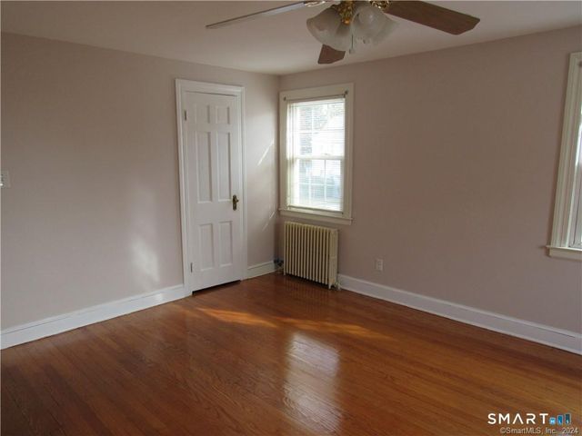36 Rochford Avenue, Hamden, CT 06514