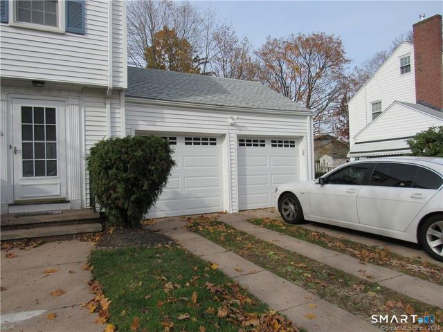 36 Rochford Avenue, Hamden, CT 06514