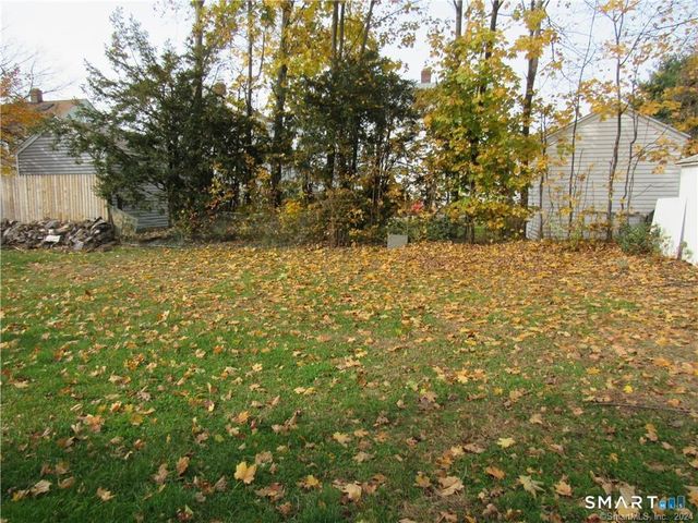 36 Rochford Avenue, Hamden, CT 06514