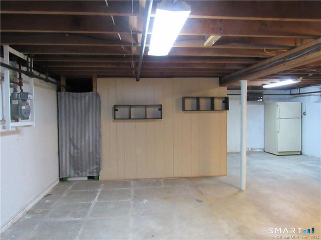 36 Rochford Avenue, Hamden, CT 06514