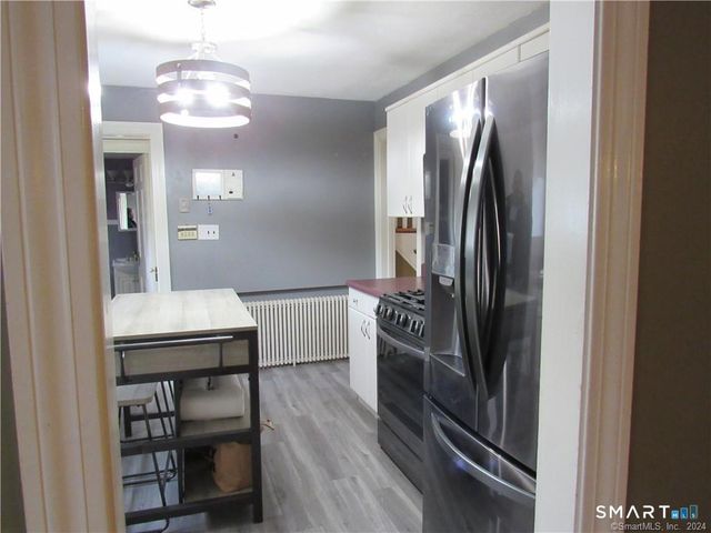 36 Rochford Avenue, Hamden, CT 06514