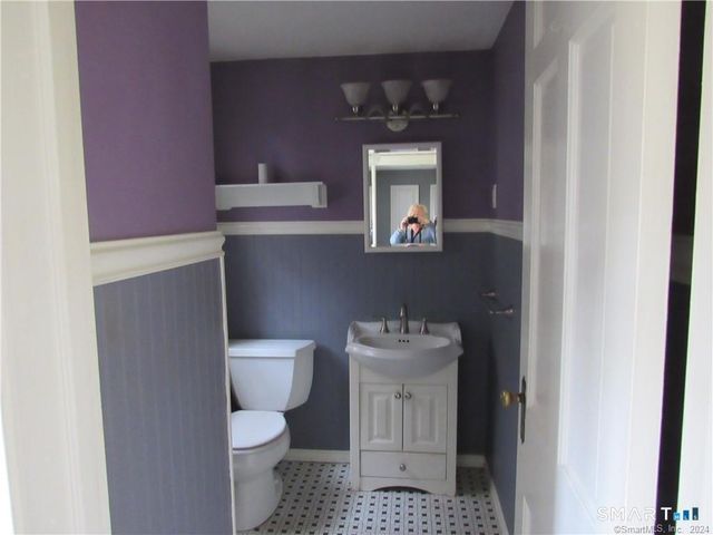 36 Rochford Avenue, Hamden, CT 06514