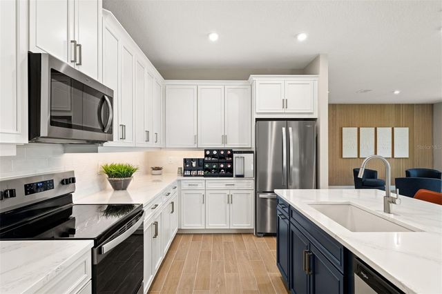 456 FREE RANGE DRIVE, Groveland, FL 34736