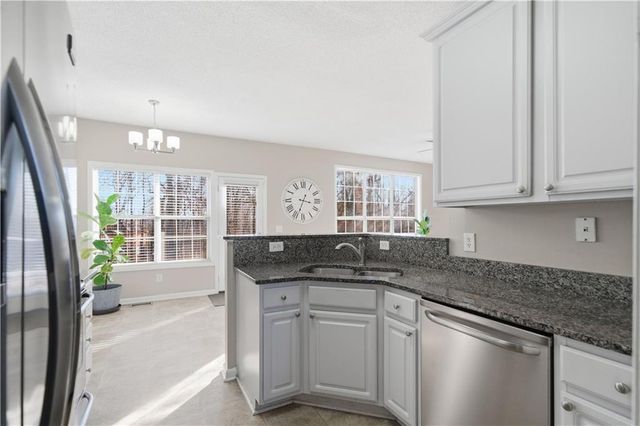 35 Planters Drive NW, Cartersville, GA 30120