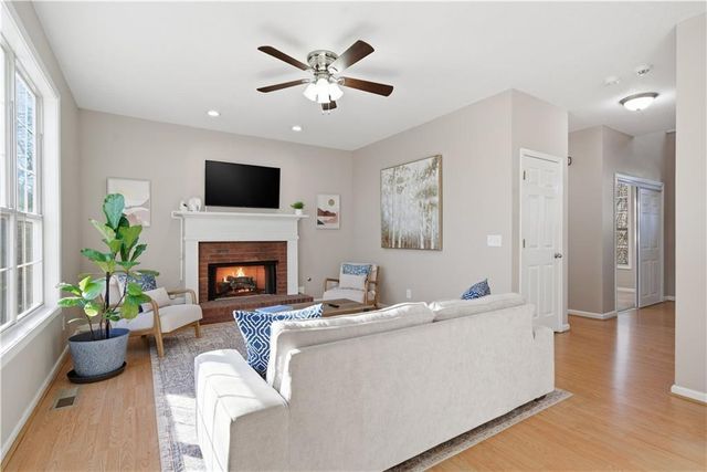 35 Planters Drive NW, Cartersville, GA 30120