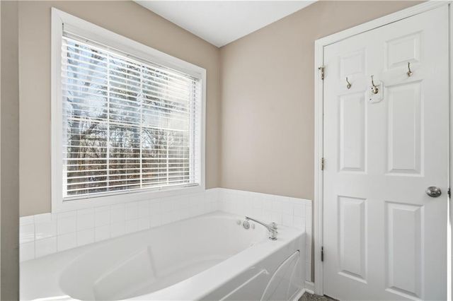 35 Planters Drive NW, Cartersville, GA 30120