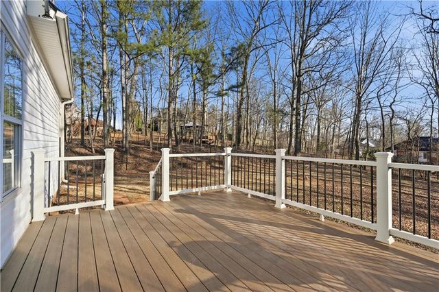 35 Planters Drive NW, Cartersville, GA 30120