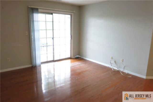 1123 Waterford Drive, Edison, NJ 08817