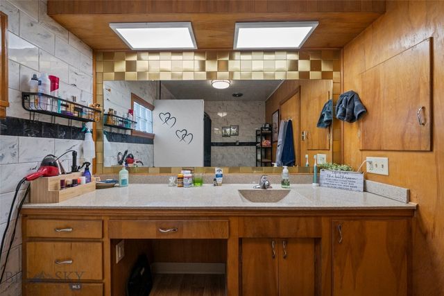 2124 Roberts, Butte, MT 59701