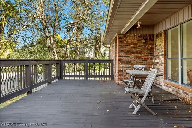 10717 Hunters Point Road, Fort Smith, AR 72903