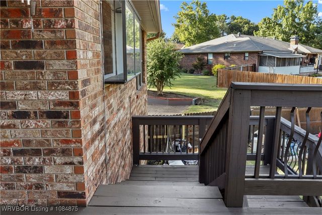 10717 Hunters Point Road, Fort Smith, AR 72903