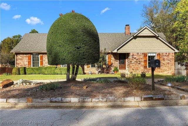 10717 Hunters Point Road, Fort Smith, AR 72903