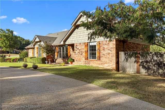 10717 Hunters Point Road, Fort Smith, AR 72903