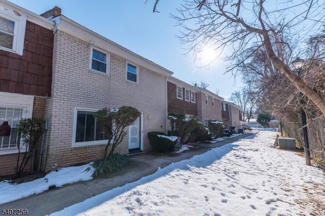 614 W 8Th St 15, Plainfield City, NJ 07060