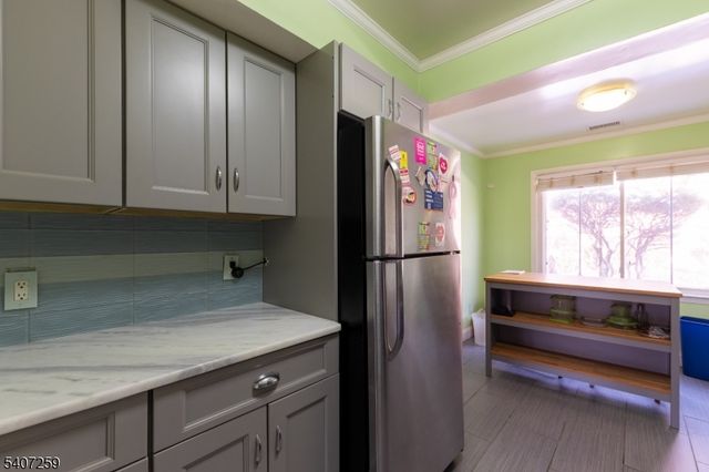 614 W 8Th St 15, Plainfield City, NJ 07060